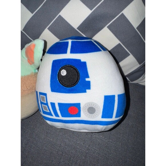 Star Wars Squishmallows Ydoa and R2D2 both 5” - Picture 2 of 10